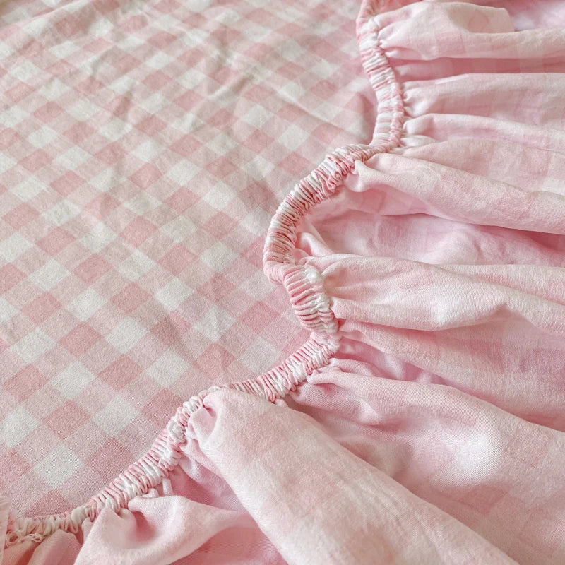 Plaid Style Fitted Sheet Skin-friendly Bed Cover Elastic Bedsheet for Girls Boys Room cover lit Home Bed Linen (No Pillowcase)