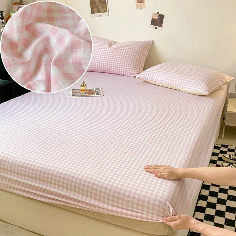 Plaid Style Fitted Sheet Skin-friendly Bed Cover Elastic Bedsheet for Girls Boys Room cover lit Home Bed Linen (No Pillowcase)