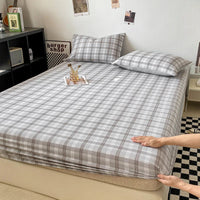 Plaid Style Fitted Sheet Skin-friendly Bed Cover Elastic Bedsheet for Girls Boys Room cover lit Home Bed Linen (No Pillowcase)