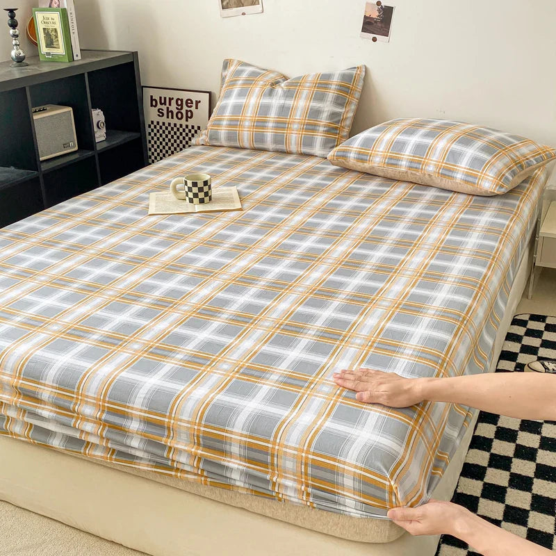 Plaid Style Fitted Sheet Skin-friendly Bed Cover Elastic Bedsheet for Girls Boys Room cover lit Home Bed Linen (No Pillowcase)