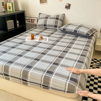 Plaid Style Fitted Sheet Skin-friendly Bed Cover Elastic Bedsheet for Girls Boys Room cover lit Home Bed Linen (No Pillowcase)
